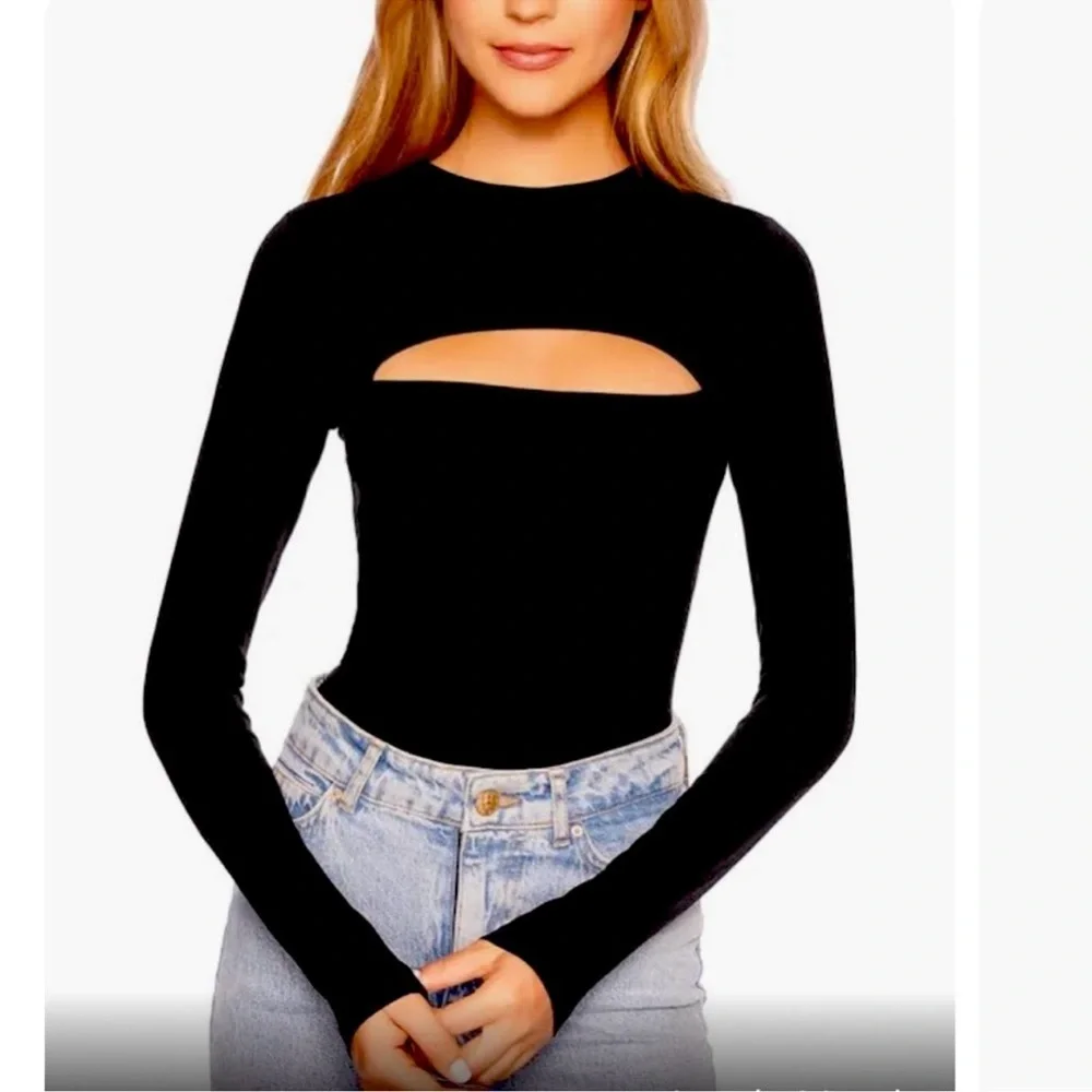 NWT Susana Monaco x Revolve Fuscia Cut Out Long Sleeved top blouse women size M